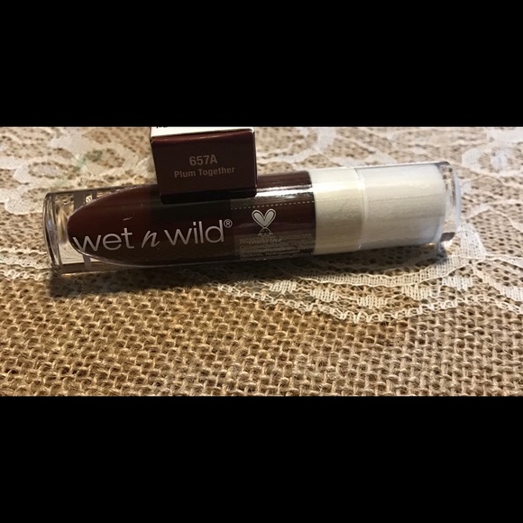 Wet n Wild Lippie Bundle a liquid Lipstick and Lip Liner - Picture 2 of 6